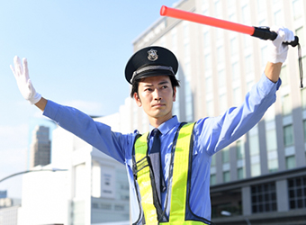 業務中の従業員のイメージ